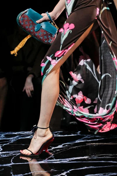 Look 115